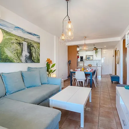 Vista Oceano Y Piscinas Paraiso By Interhome